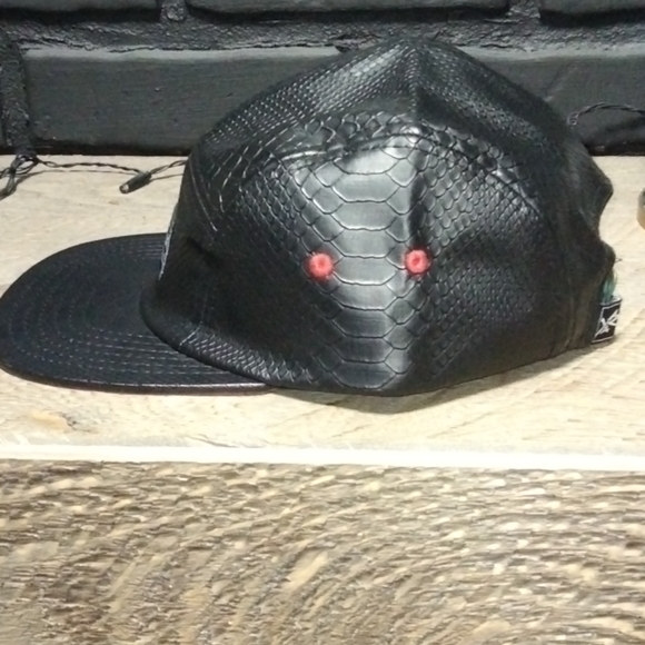 Young & Reckless Snakeskin 5 Panel cap - Picture 2 of 4